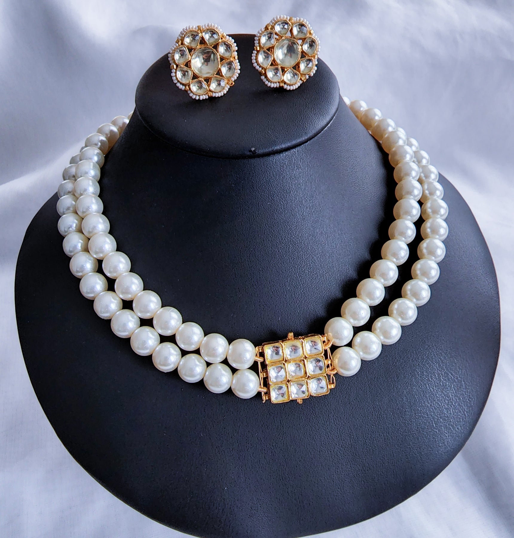 Buy online Yellow Pearls Necklace And Earrings Set from Sets for Women by  Vidhya Kangan for ₹720 at 0% off | 2024 Limeroad.com